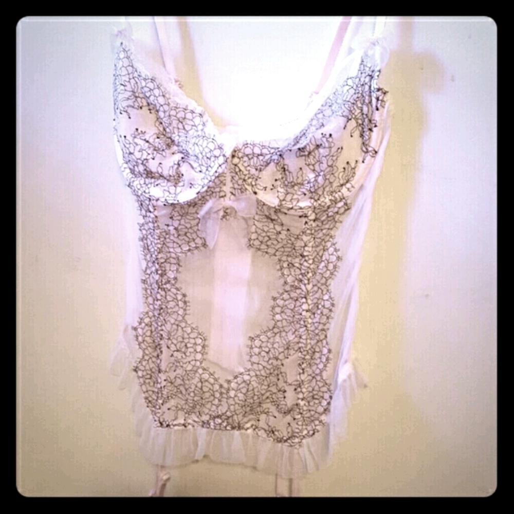 NWT Victoria's secret pink sheer lingerie set 36D